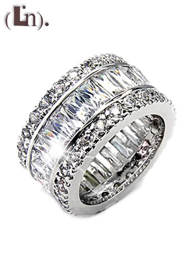 Paris Hilton Ring Clear